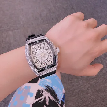 2021 Noua Moda de mare cadran de Ceas Sport Diamant Bărbați Femei ceas calendar plin de lux ceas de aur, curea din cauciuc